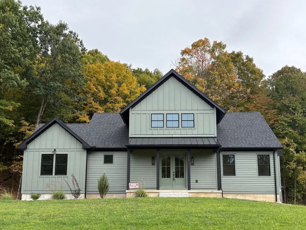 36 Lamson Ave, Belchertown