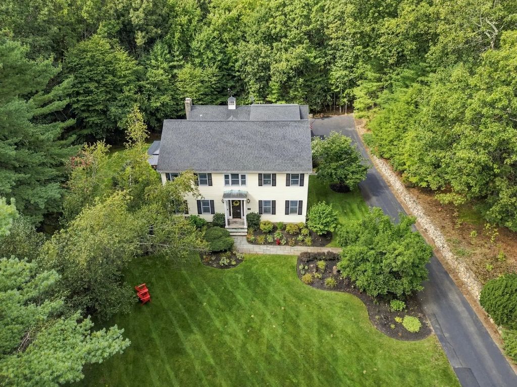 17 Rock Brook Way, Boxford