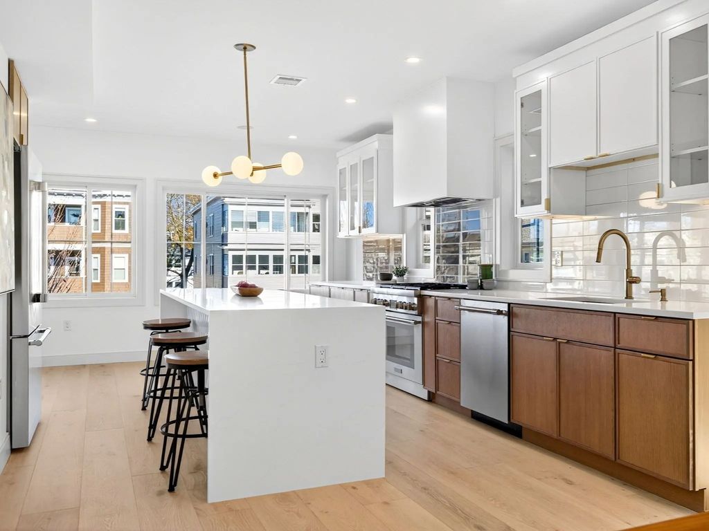 202 Powder House Blvd #2, Somerville