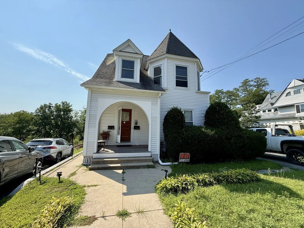 23 Billerica Rd #2, Chelmsford