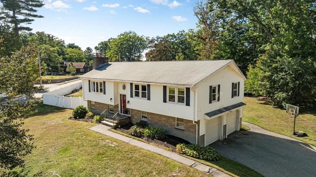 48 Marcia Rd, Wilmington