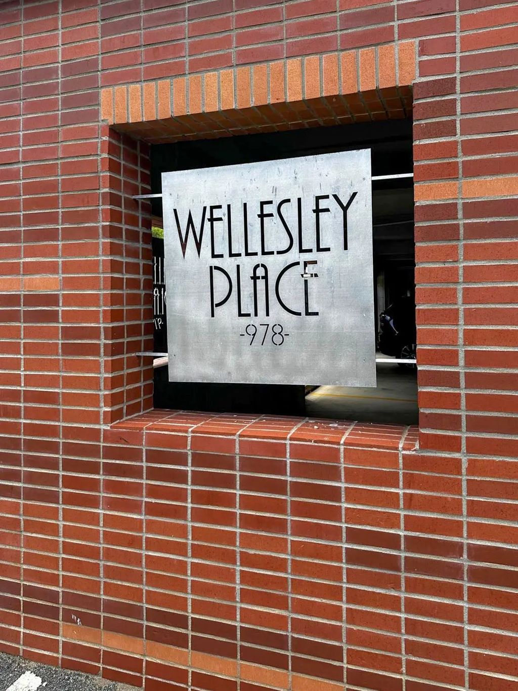 978 Worcester #206, Wellesley