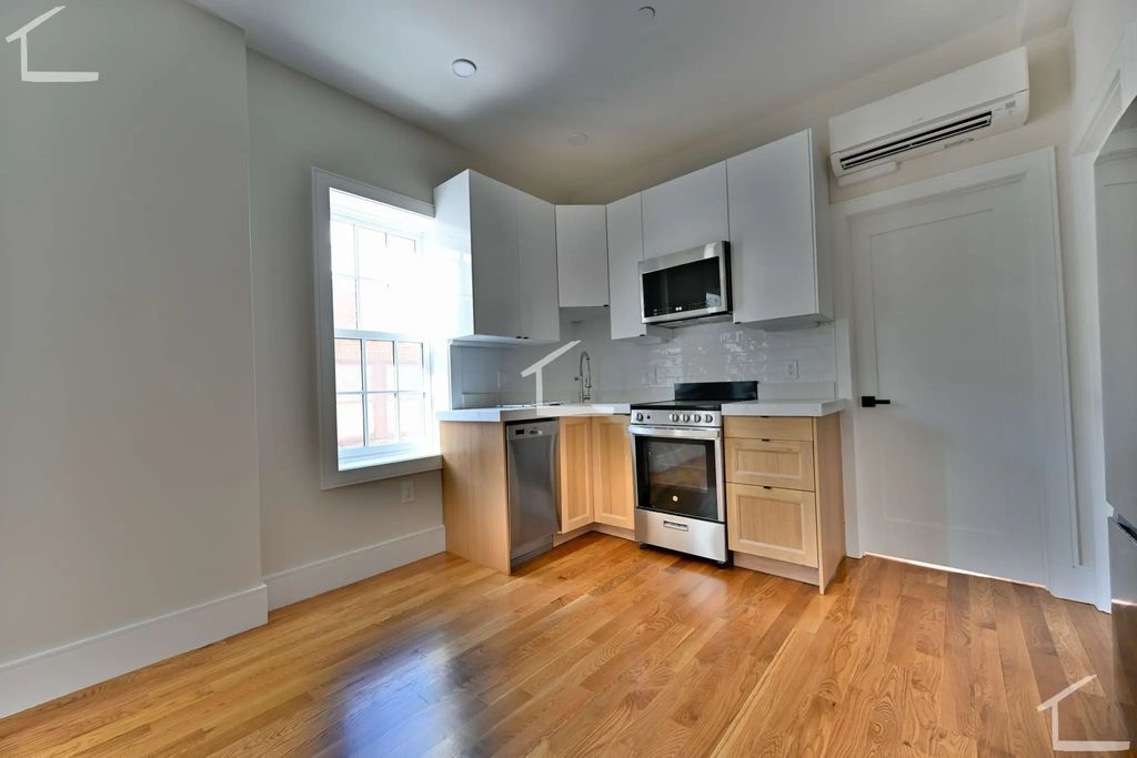 18 Winchester St #4, Boston