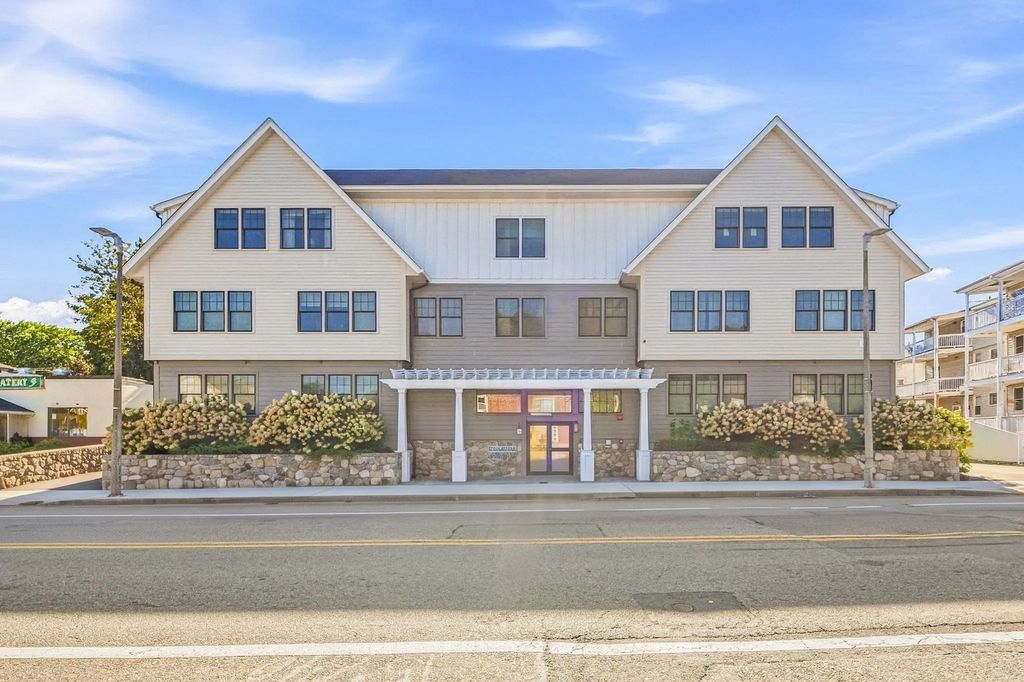 69 Cummins Hwy #102, Boston