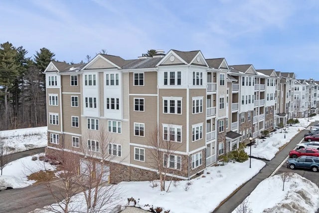 2 Francis Dr #301, Andover