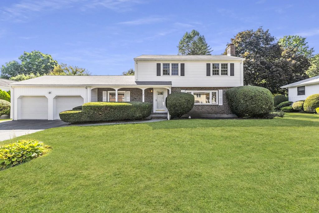 25 Lawndale Road, Stoneham