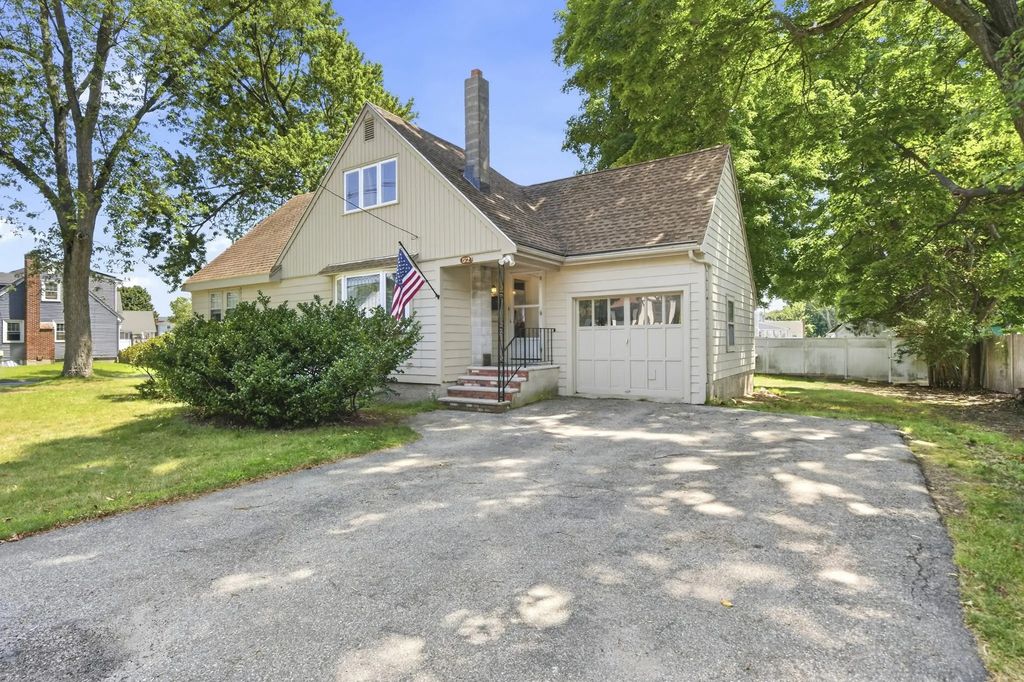52 Wyman St, Woburn