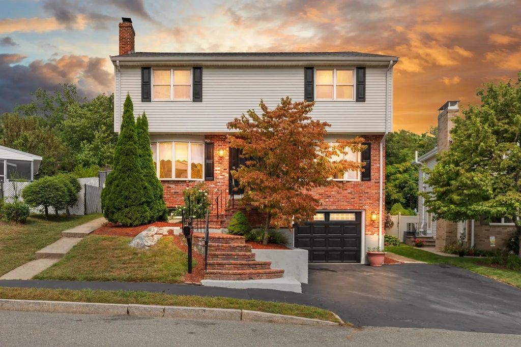 8 Short St, Medford