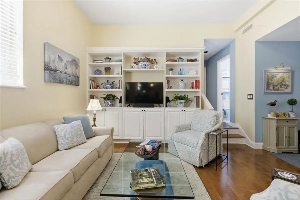 65 Glen Rd #h1, Brookline