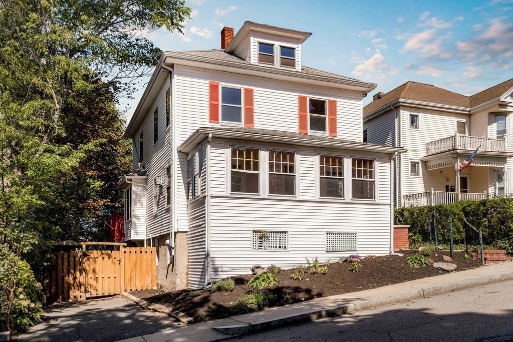 11 Grandview Street, Boston