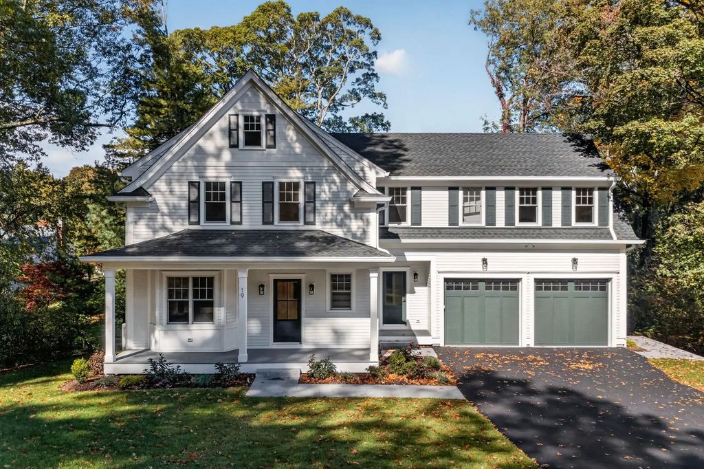 19 Orchard St, Wellesley