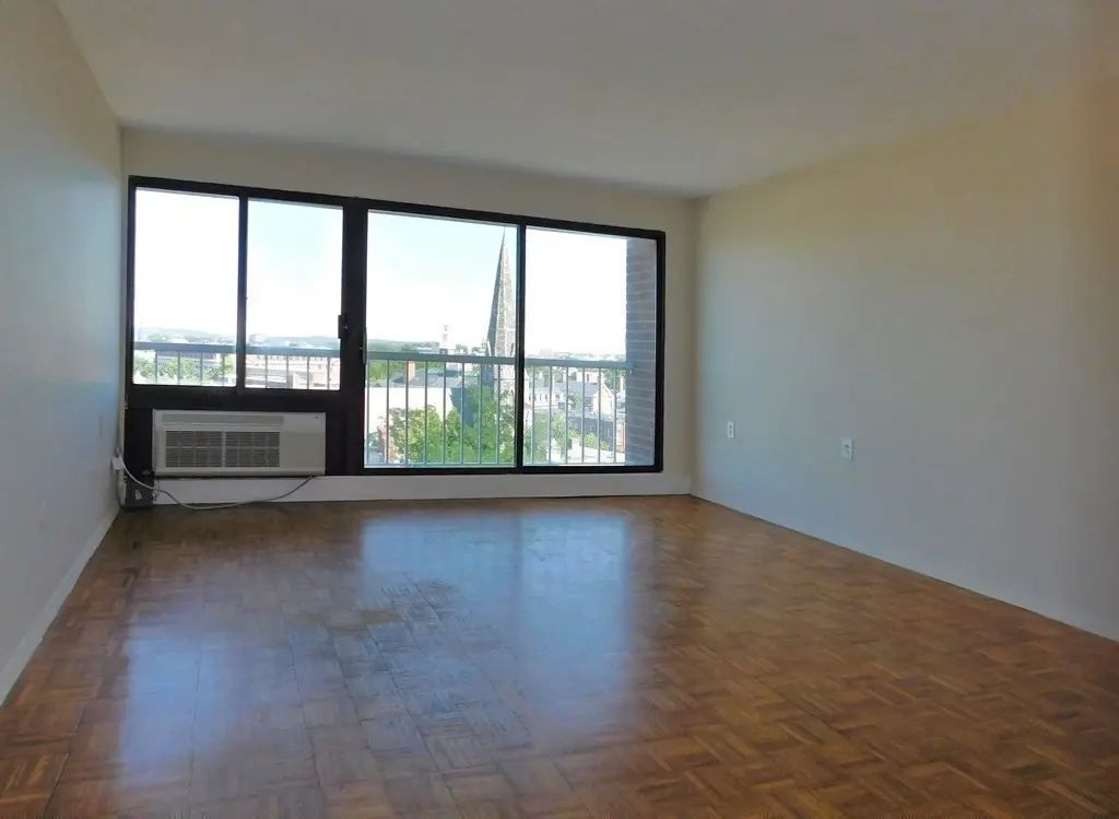 1105 Massachusetts Ave #9d, Cambridge