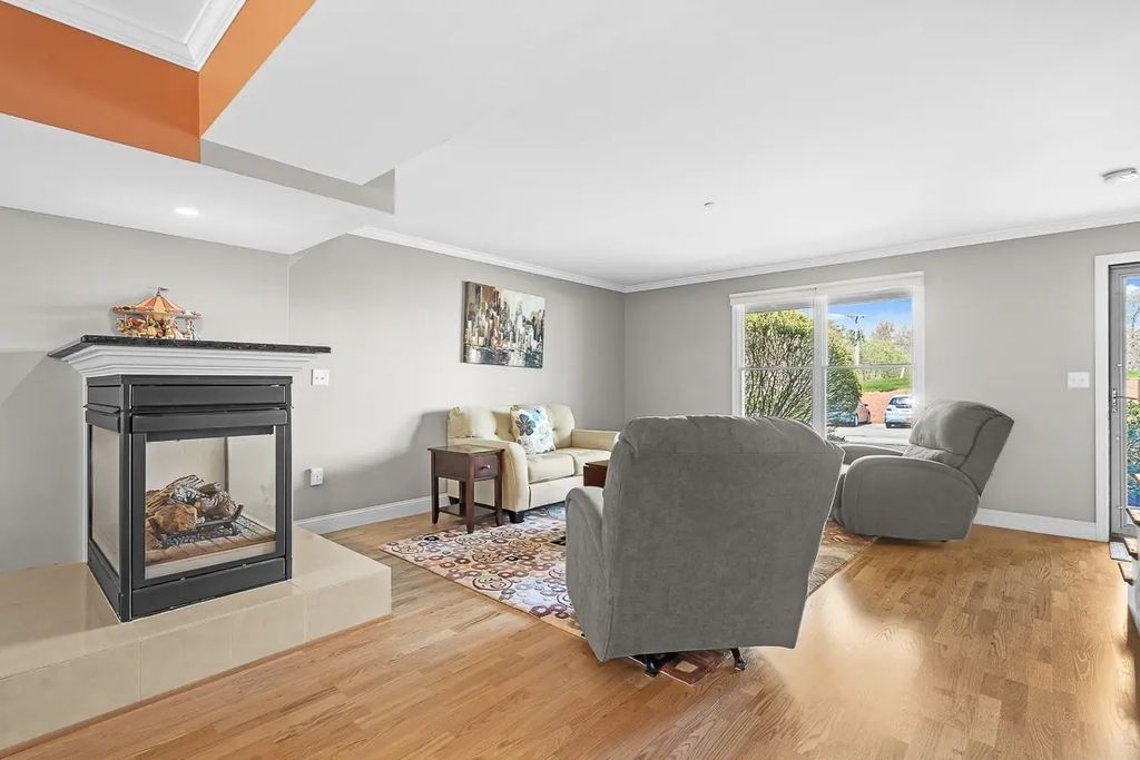 218 Rangeway Rd #232, Billerica