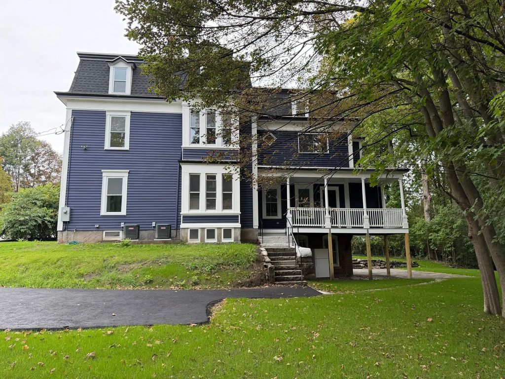 51 Grove Avenue, Leominster