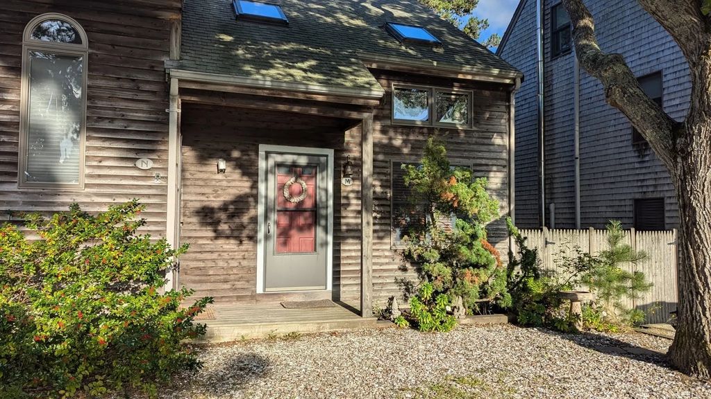 10 Seashore Park Dr #m, Provincetown