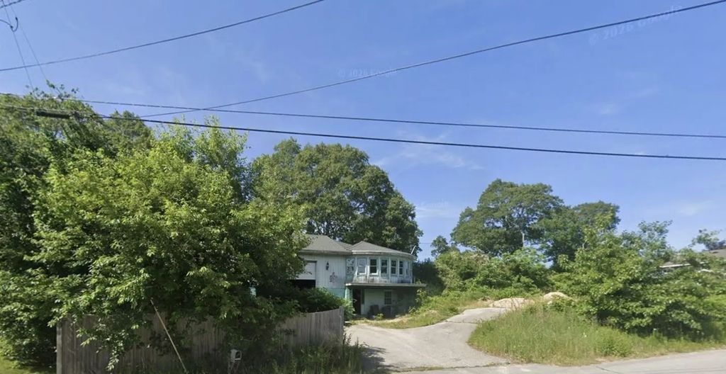 3 Clearwater Drive, Plymouth