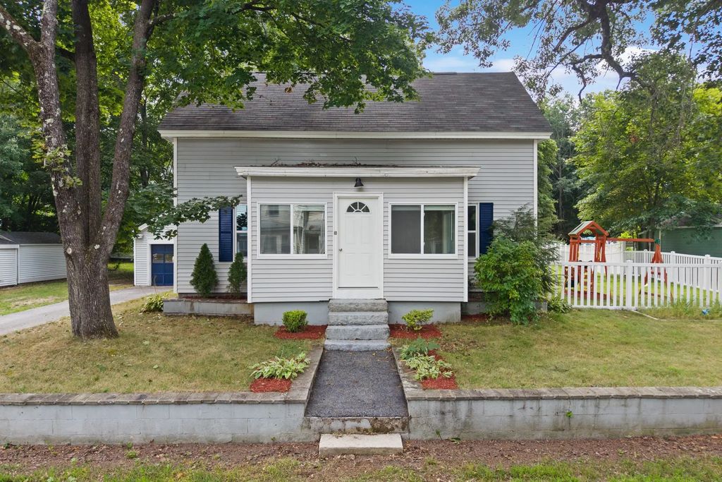 10 Pine St, Westford