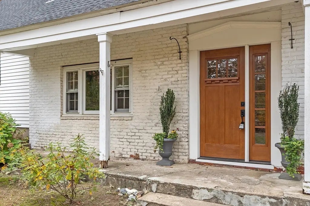 86 School Street, Acton