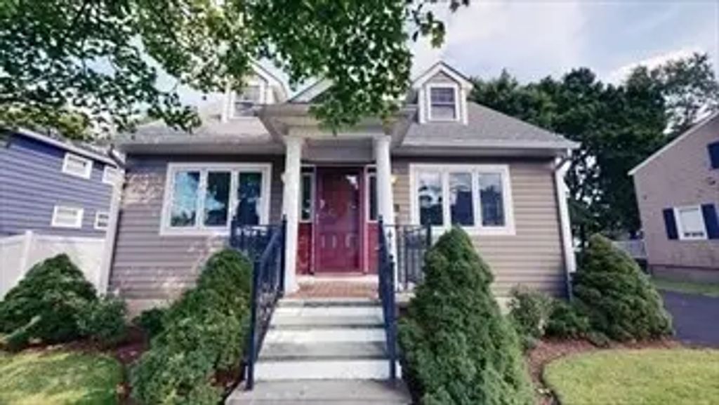 8 Brandley #sf, Watertown