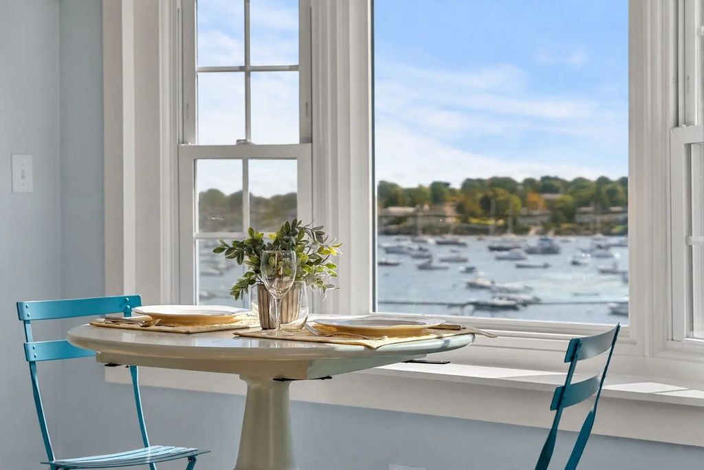 3 Cliff Street #c, Marblehead