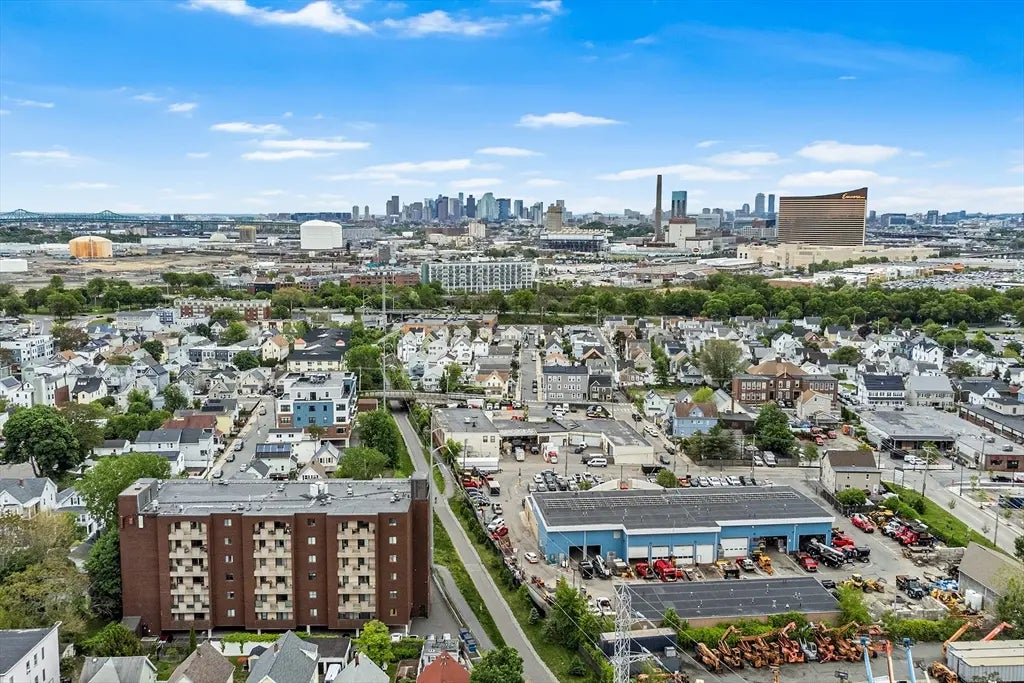 39 Parlin St #503, Everett