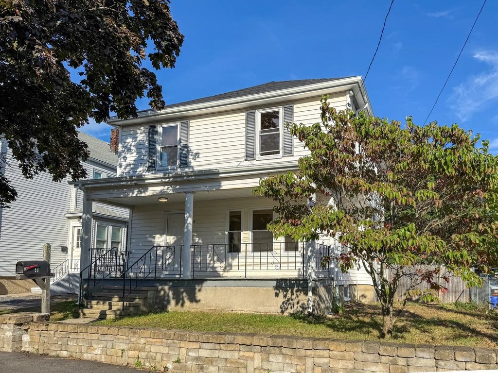 53 Stewart St, Quincy