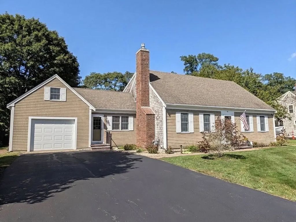 86 Sadys Lane, Falmouth