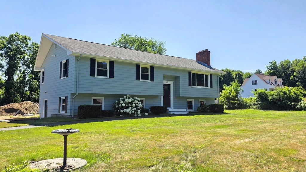 62 Millville Rd, Mendon