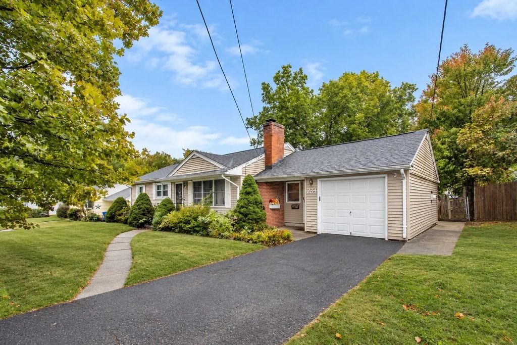 234 Carver St, Springfield