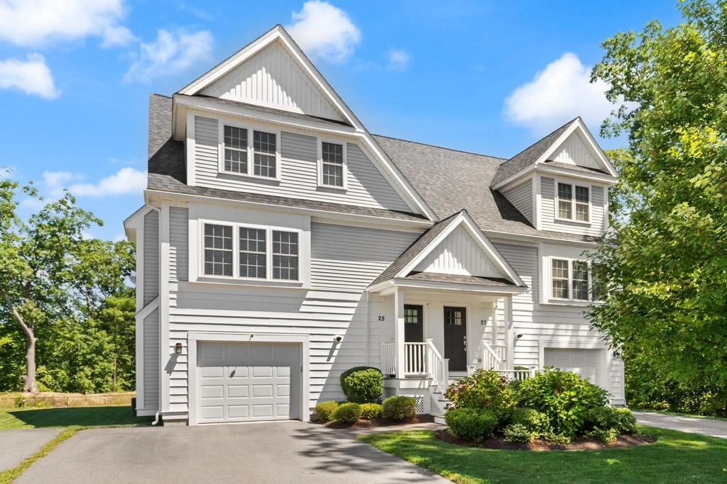 25 Craftsman Ct #25, Grafton