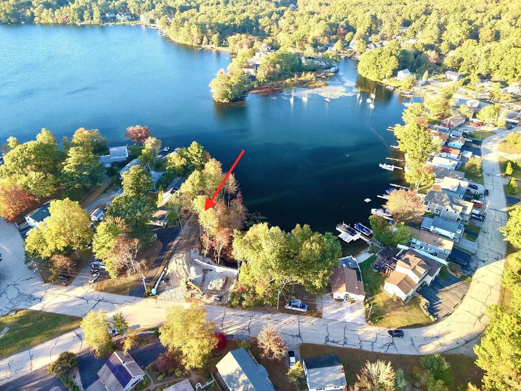 40 Bates Point Rd,, Webster