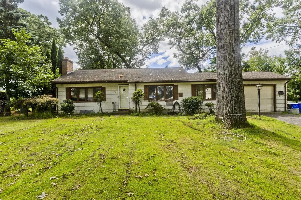 240 E Allen Ridge Rd, Springfield