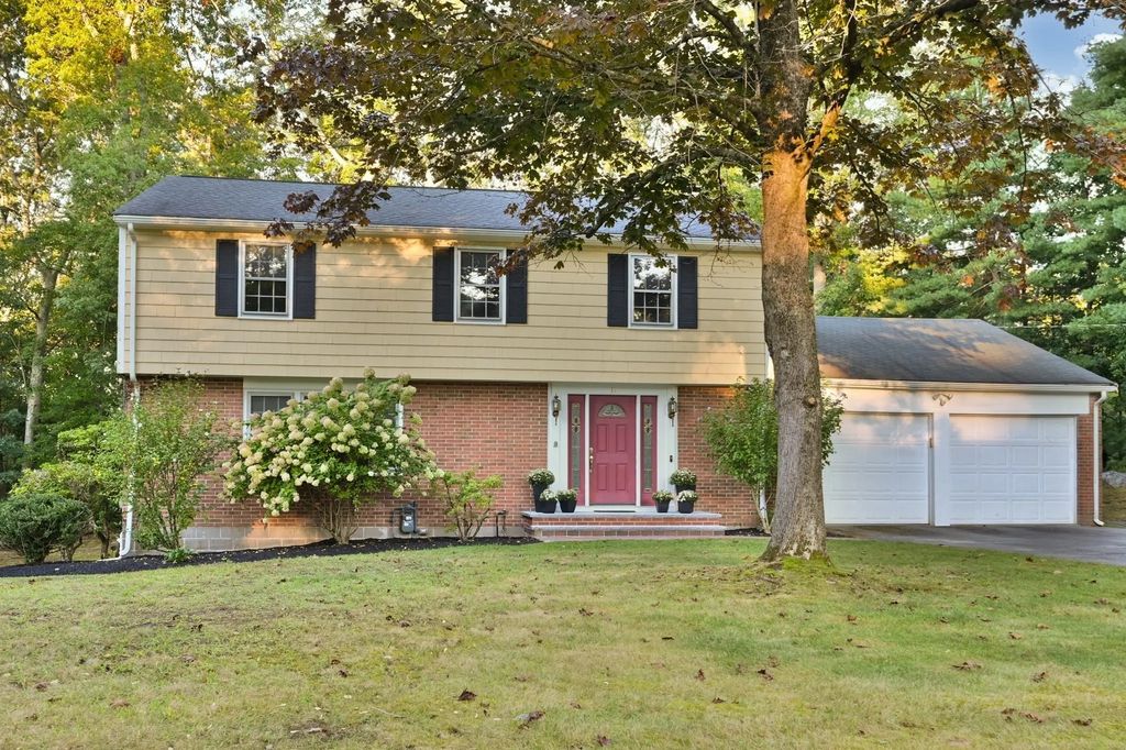 15 Sheridan Road, Andover