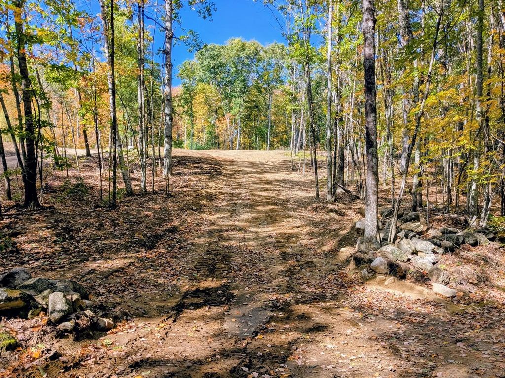 53 Old Colony Rd, Princeton