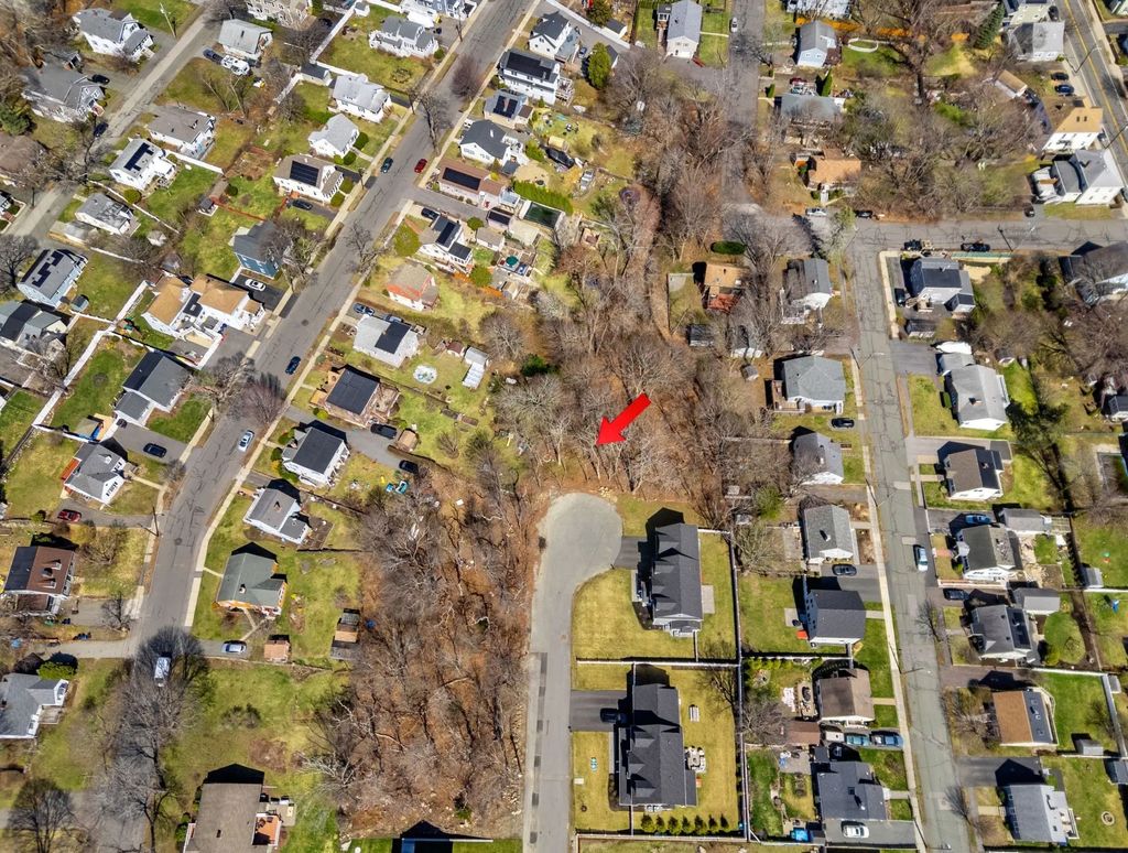 114 Livingstone Ave, Beverly