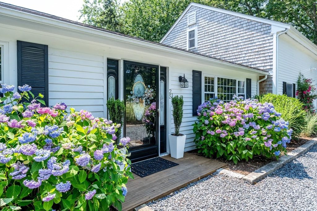25 Frances Helen Rd, Yarmouth
