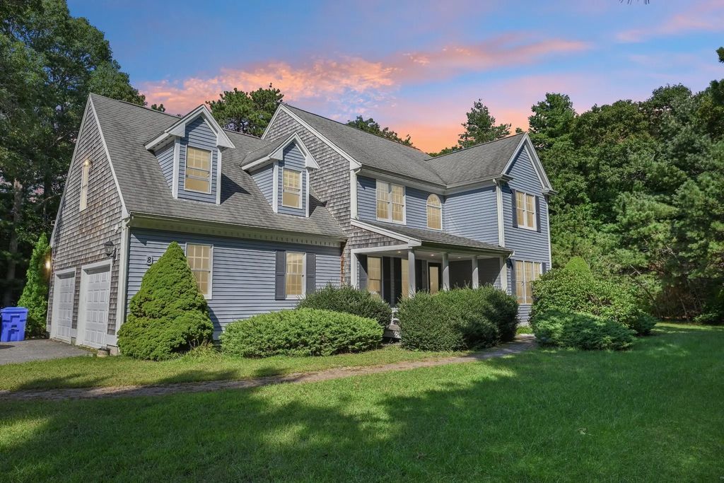 8 Tiffany Rd, Bourne