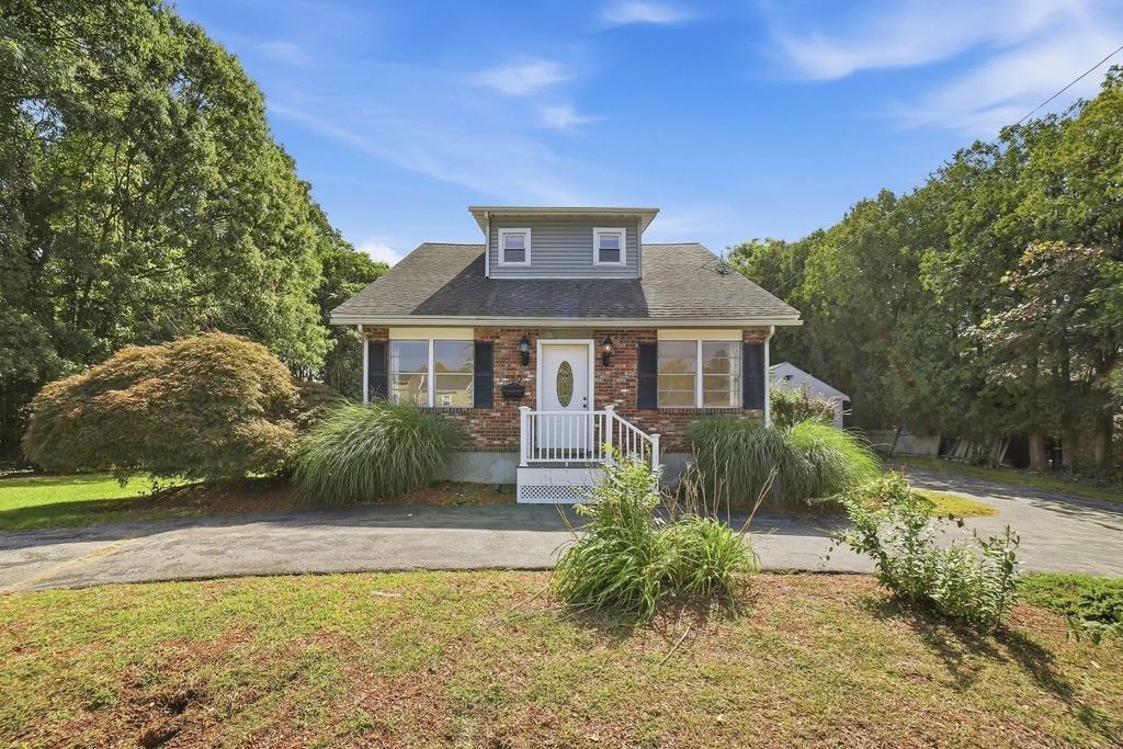 550 Sunderland Road, Worcester
