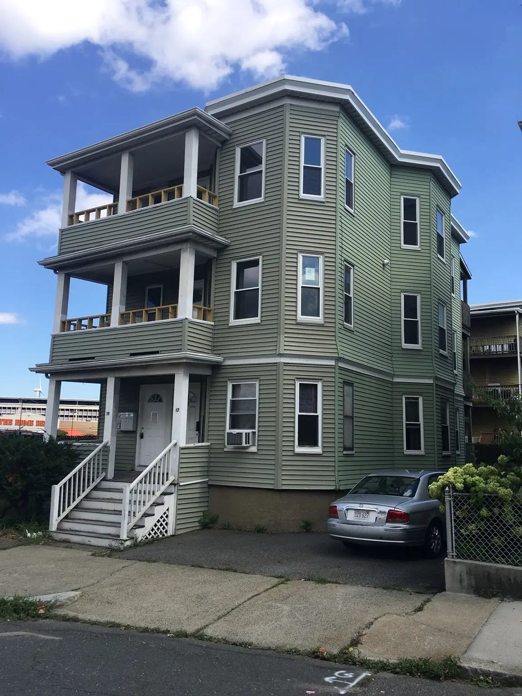19 New Hampshire #3, Somerville