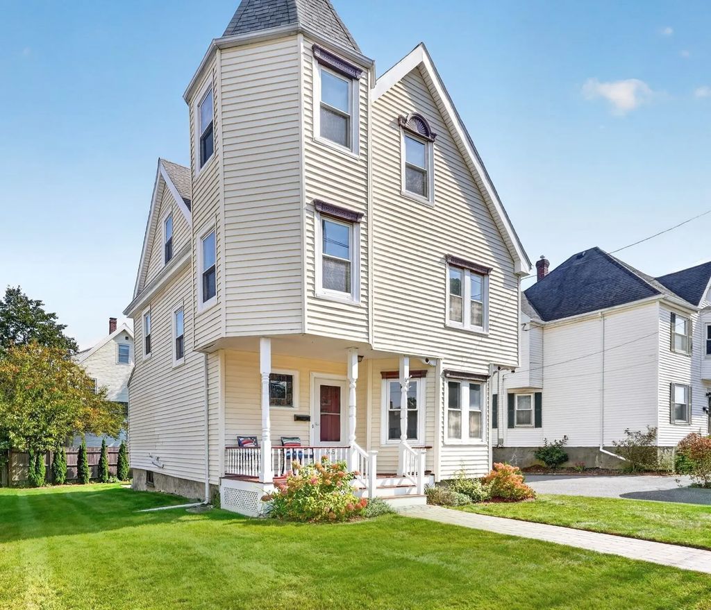 345 Lebanon St, Melrose