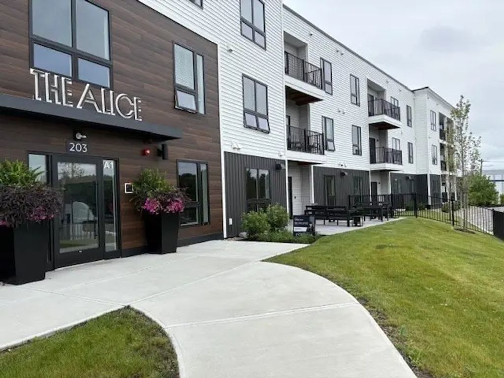 203 Lowell Street #119, Wilmington