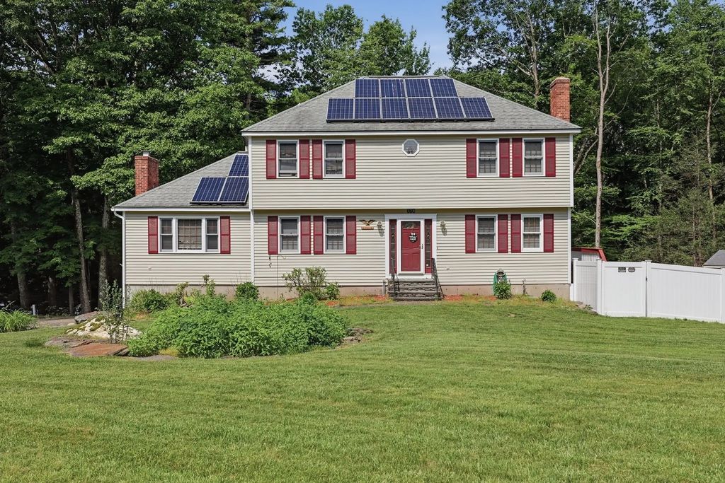 176 Will Thompson Way, Fitchburg