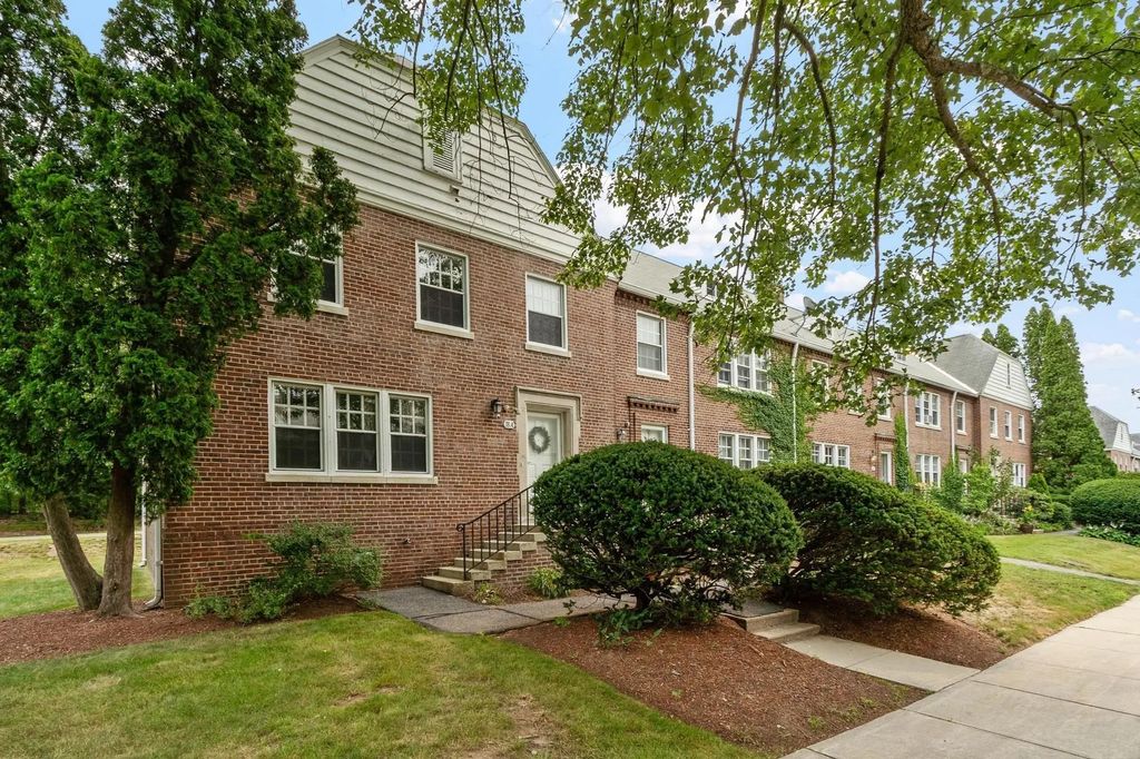 18 Bates #a, Harvard