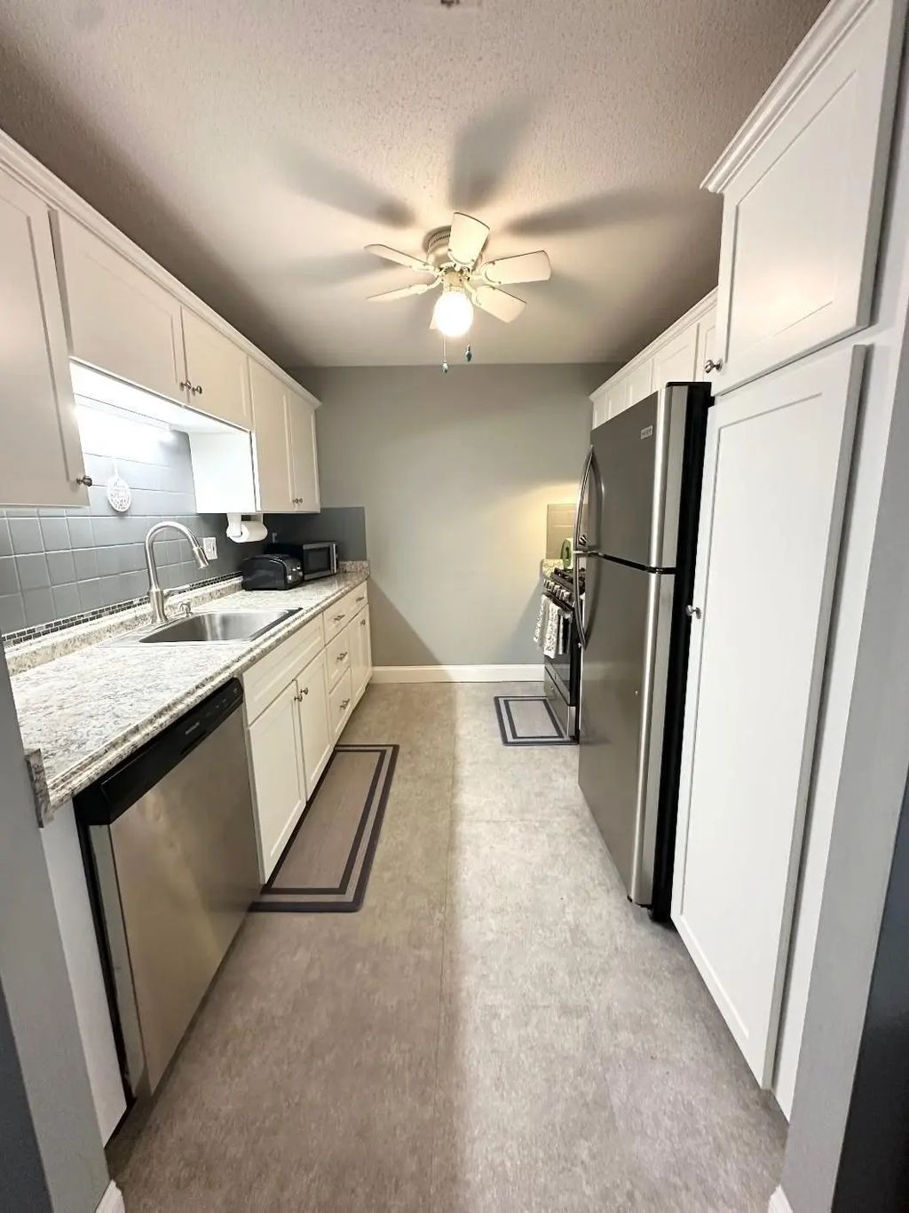 3 Greenbriar Drive #204, North Reading