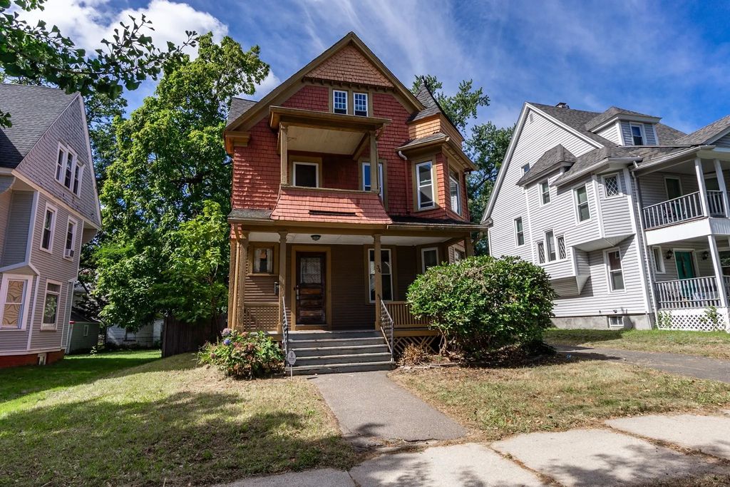 34 Parkwood Street, Springfield