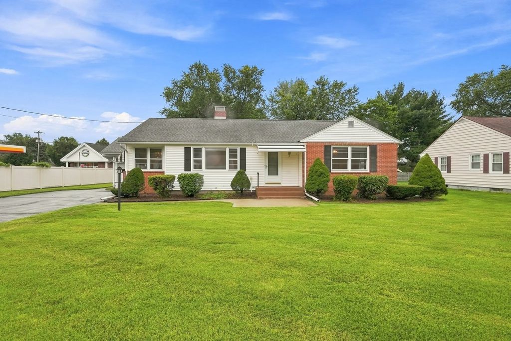 13 Parker St, Agawam