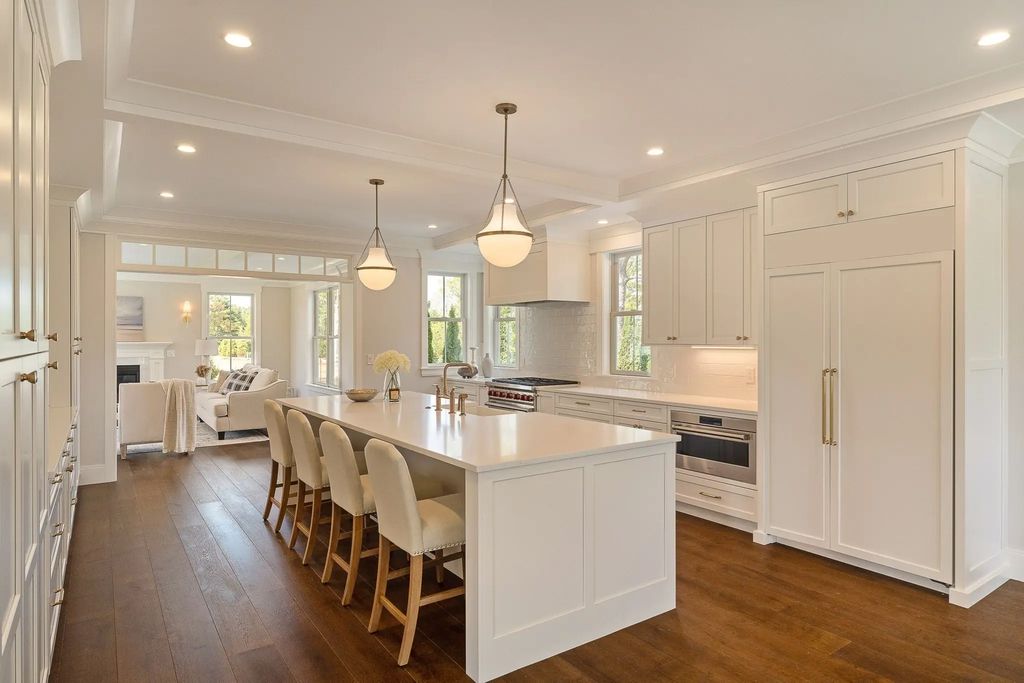 17 Wyndemere Lane, Natick