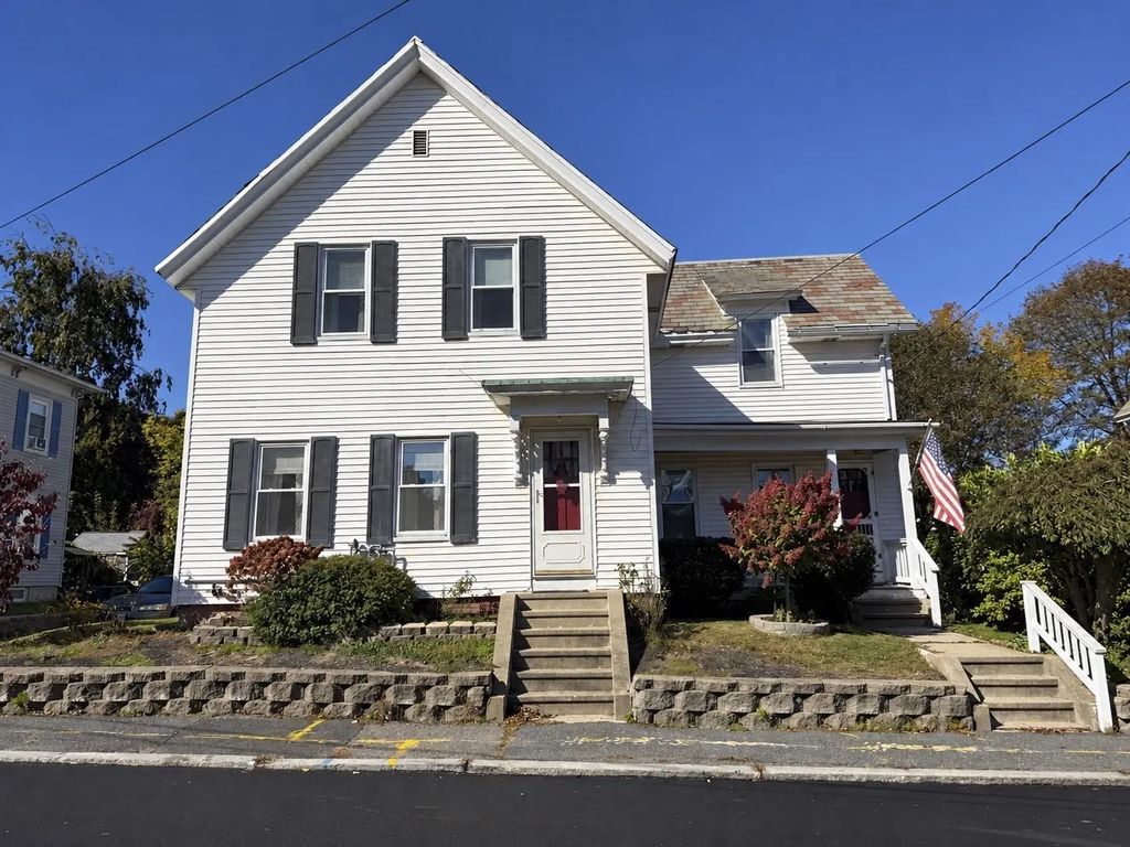 90 Birch St, Fitchburg