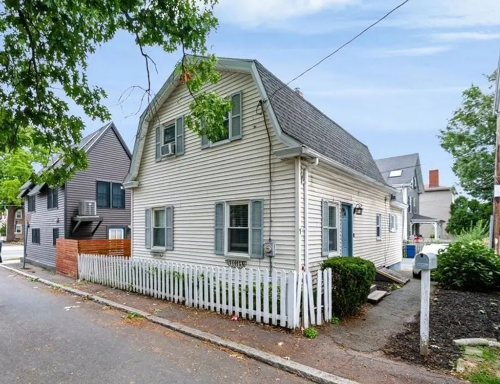 1 Randall St, Salem