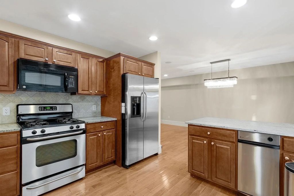 13-15 Downer Ct. #14, Boston